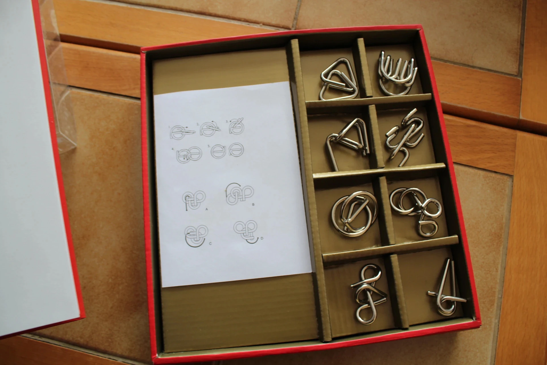 Coffret Énigmes & Casse-tête – Univers Rétro / Steampunk – photo 3
